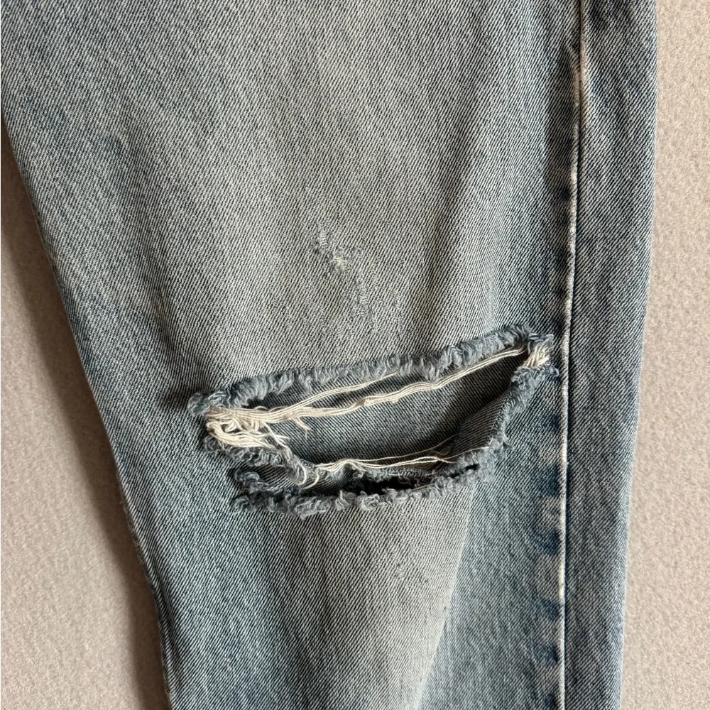 VTG Levi’s 550 Thrashed Grunge Baggy Jeans 32X29 (tag‎ 33X30)